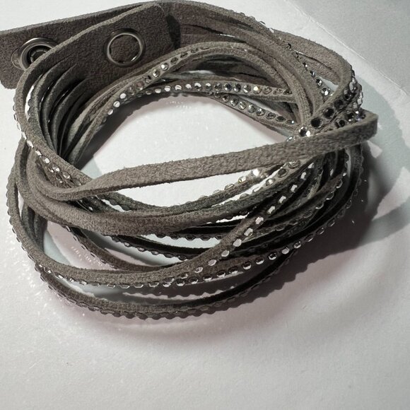 New Never Worn Authentic Swarovski Slake Bracelet in Grey - Picture 3 of 12